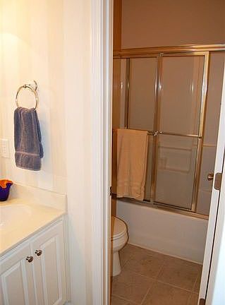 3rd image of 520 Saint Marlo Dr