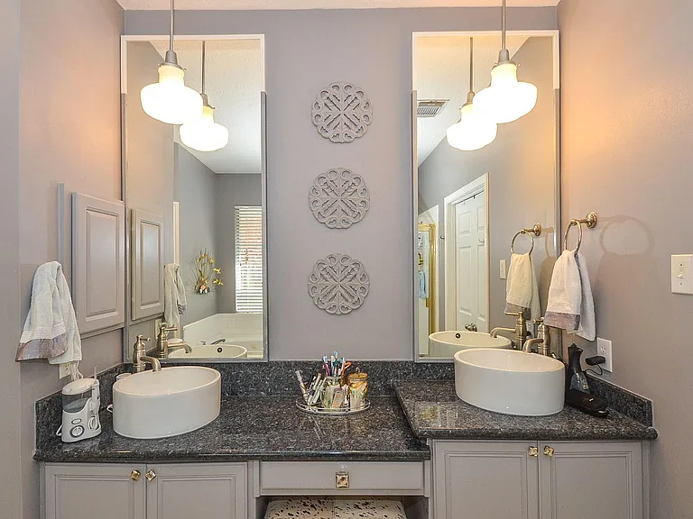12306 S Shadow Cove Dr — Photo 20