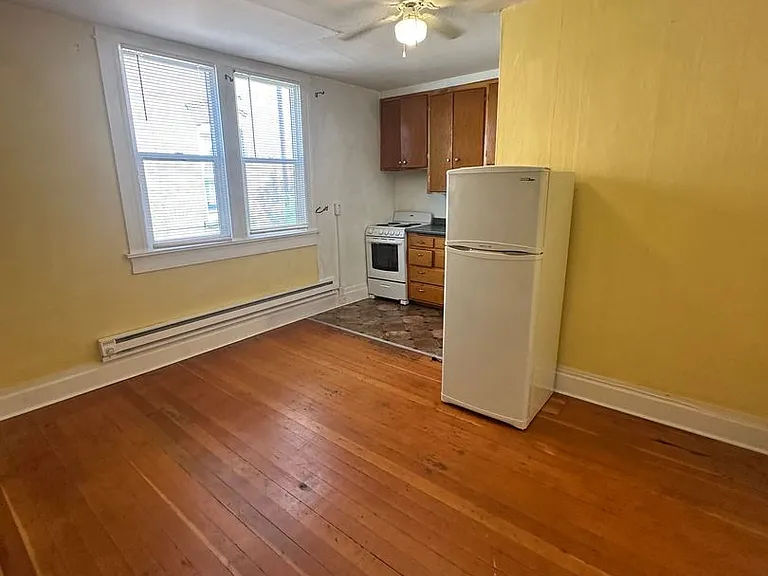 1207 W Washington St — Photo 113