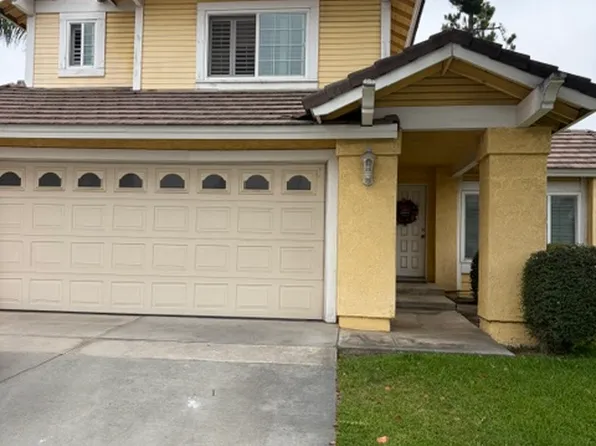 7901 Frontenac Ct, Fontana, CA 92336