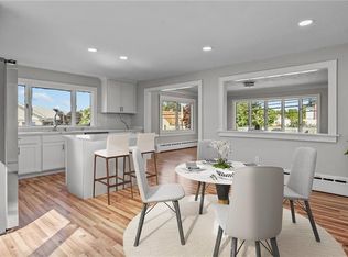 39 John St, Westerly, RI 02891