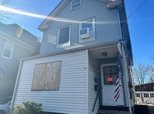 32 North Ave, Garwood, NJ 07027