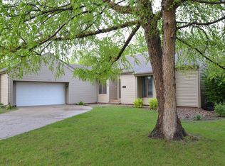 7630 Wren Ct, Lincoln, NE 68506