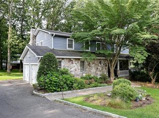 51 Mountain Ave, Monsey, NY 10952