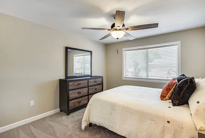 10932 W Tropicana Cir — Photo 17