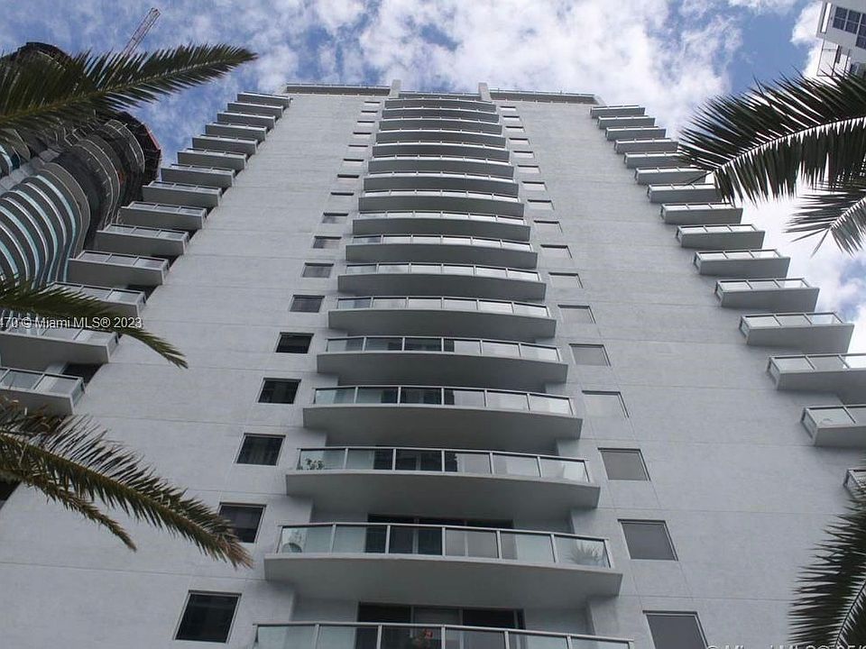 1st image of 1050 Brickell Ave APT 1618