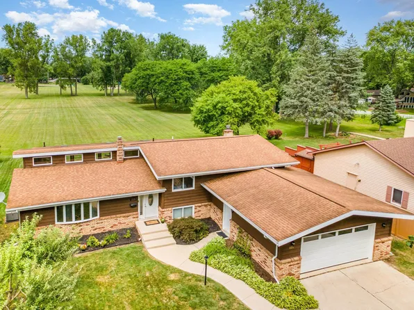 225 Seminole Ct, Midland, MI 48642