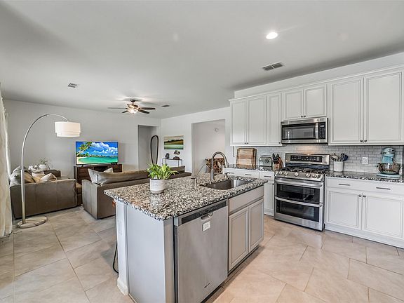 5th image of 4123 Chester Bay Lane