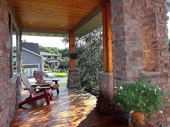 5th image of 4886 Pinecroft Ave N