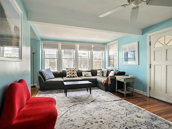 4th image of 12 L St