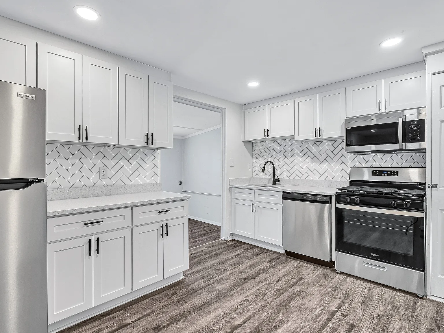 Avalon Townhomes — Photo 1
