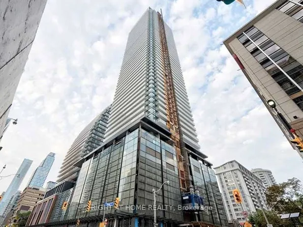501 Yonge St, Toronto, ON