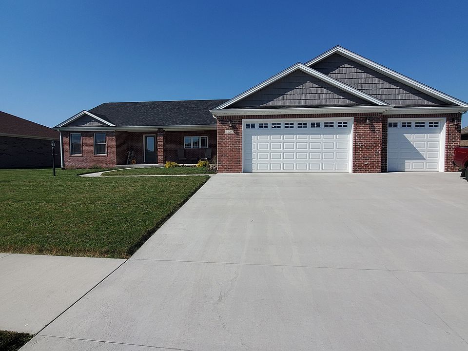 1st image of 1724 Bell Ford Dr W