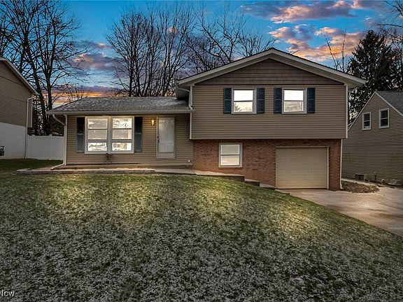 2nd image of 567 Eric Dr