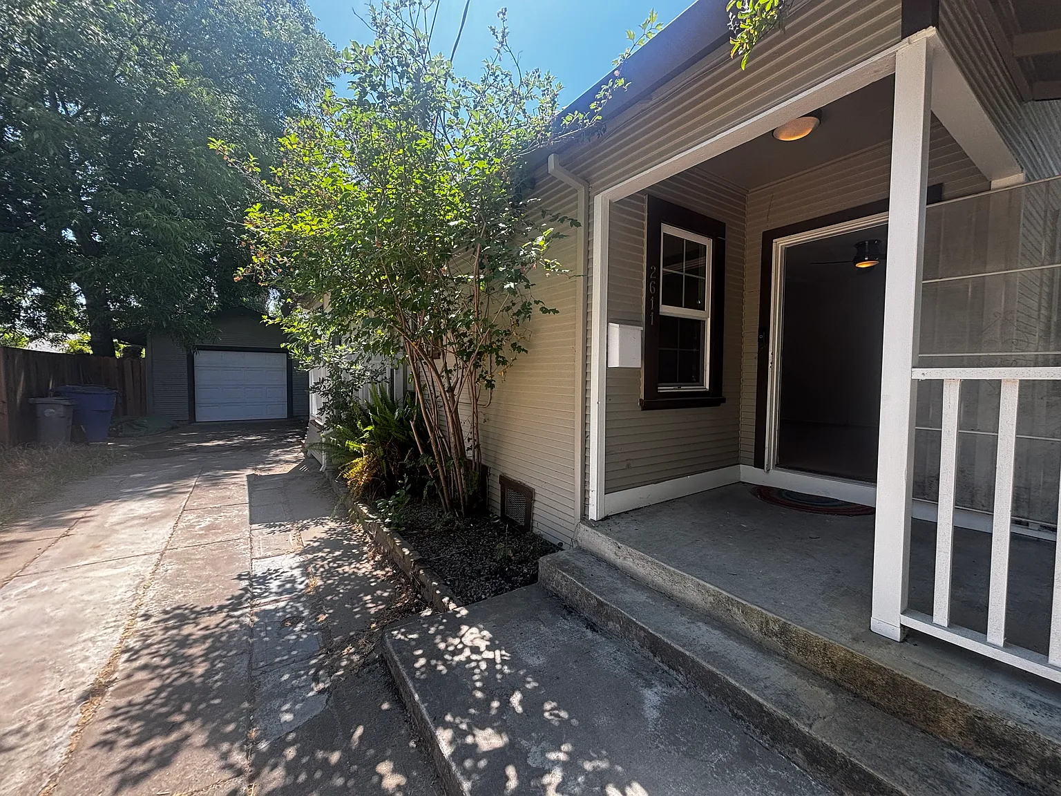 2611 59th St photo 1