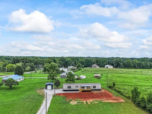 1614 Bumper Rd, Leighton, AL 35646