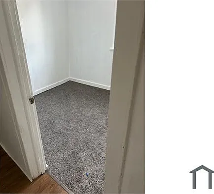 33 Montrose St #L — Photo 7