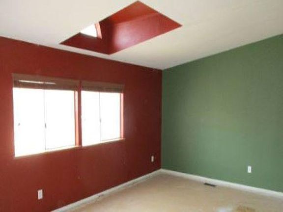 4th image of 5289 Carol Dr
