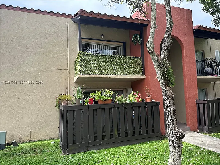 10834 N Kendall Dr #X16 — Photo 21