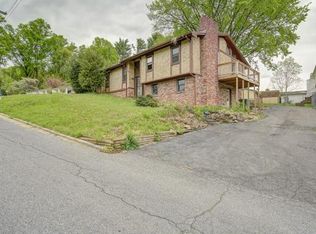 408 Ridgecrest Dr, Elizabethton, TN 37643