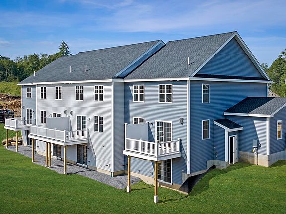 3rd image of 75 Crestview Way
