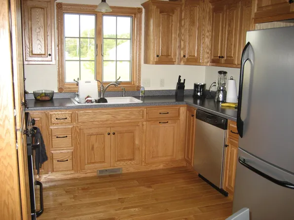 3505 White Dove Ln, De Pere, WI 54115