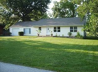10 Cowan Ln, O'Fallon, MO 63366