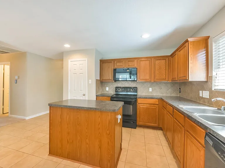 21115 Amber Crossing Dr — Photo 20