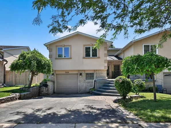 1444 Paddington Ct, Burlington, ON L7M 1W7