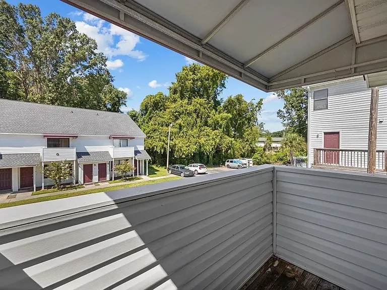 209 Cedar St #F2 — Photo 4