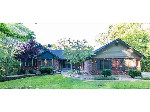 11 Greenview Dr photo 1