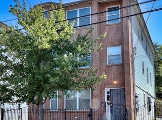 372 Grove St, Newark, NJ 07103