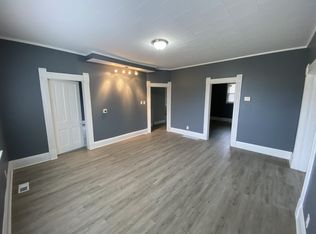 1601 N McKinley Ave, Champaign, IL 61821