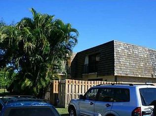 212 Woodland Rd, Palm Springs, FL 33461