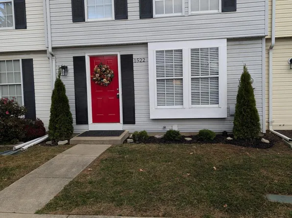 1522 Iris Ct, Hagerstown, MD 21740