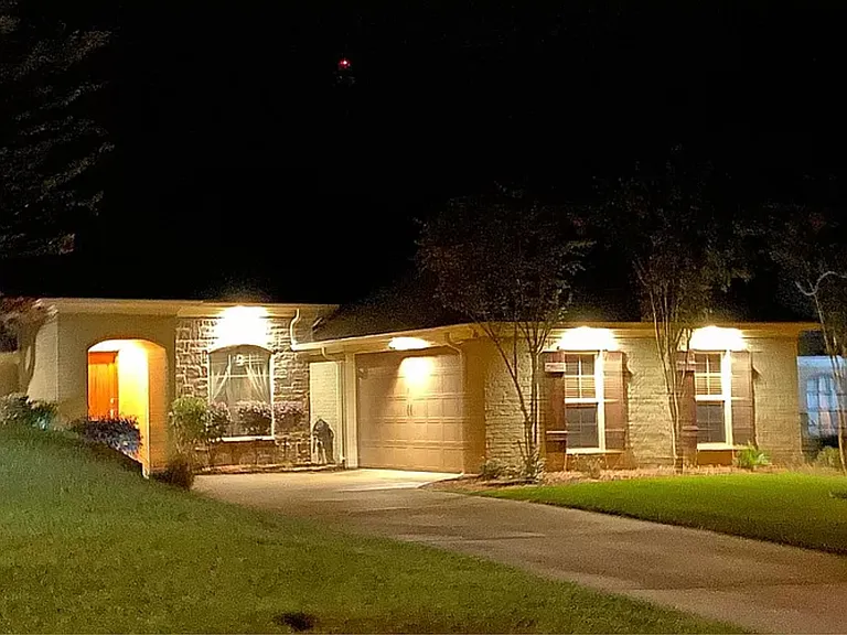 Smart home controlled dimmer lighting.