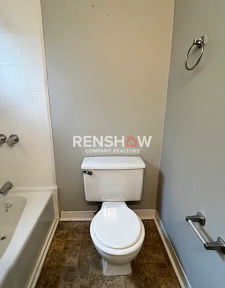 3761 University St — Photo 24