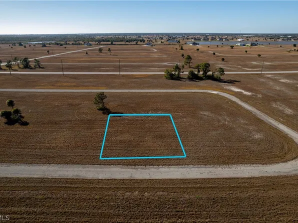 34 Macaw Dr, Placida, FL 33946