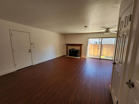 4th image of 79 Ryegate Pl