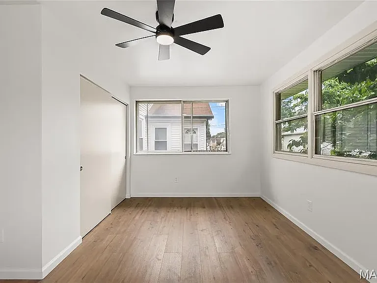 5223 Schollmeyer Ave — Photo 13