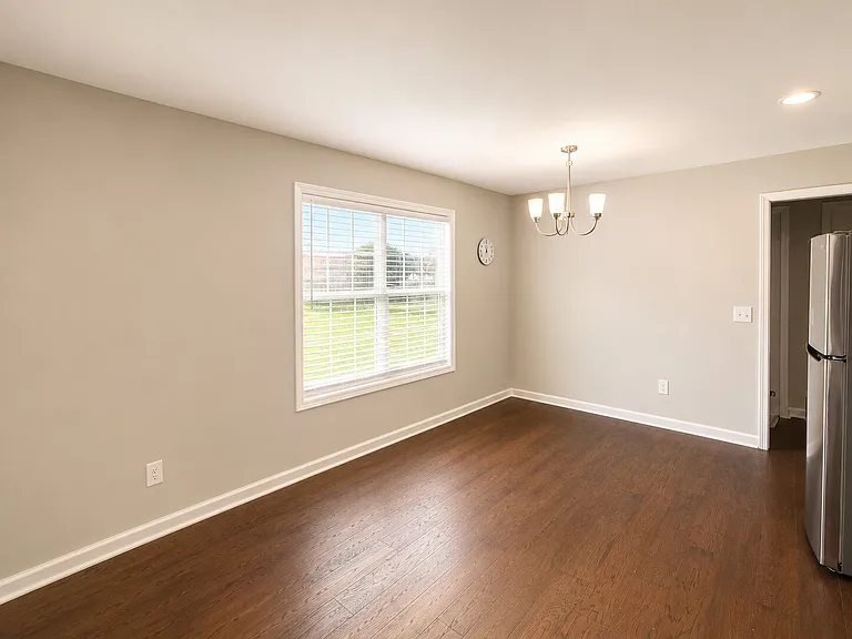 355 N Harris Rd — Photo 9