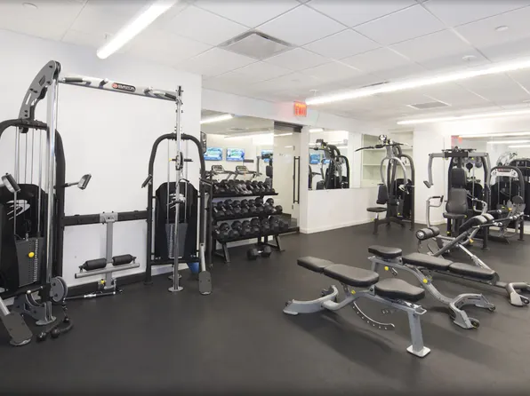 515 9th Avenue image 8 of 10