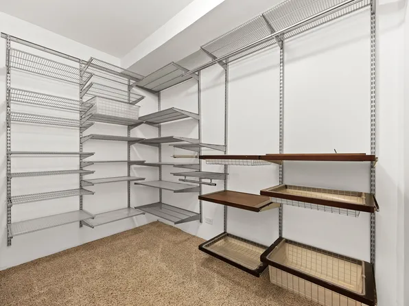 310 Lexington Avenue image 9 of 25