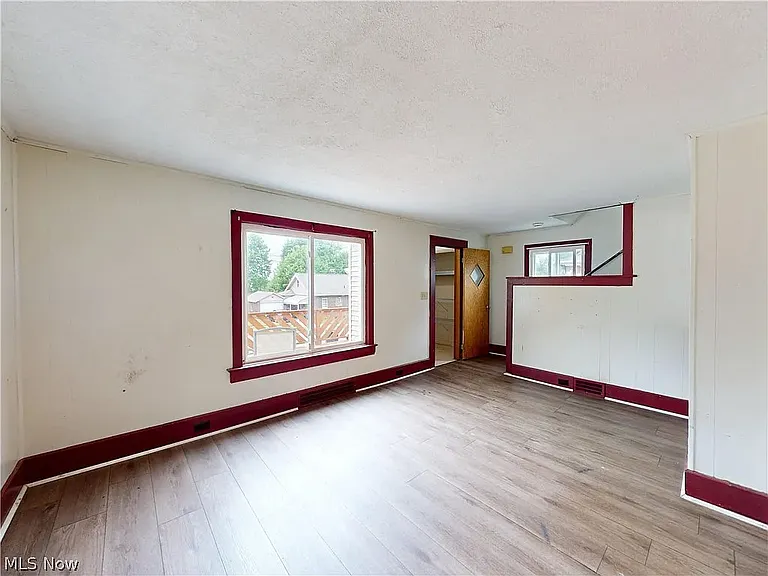 1801 Malasia Rd — Photo 1