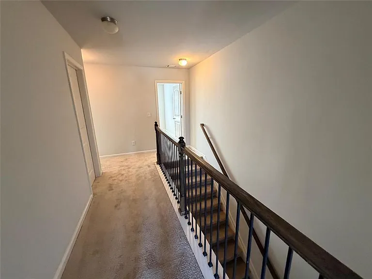 290 Turtle Creek Dr — Photo 13