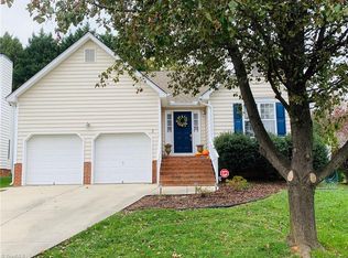 2 Topridge Ct, Greensboro, NC 27407