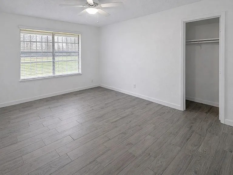 5815 Village Forest Ct — Photo 12