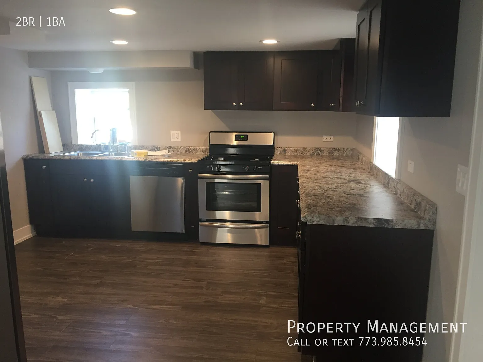 2 bed, 1.0 bath, $1,400 — Photo 2