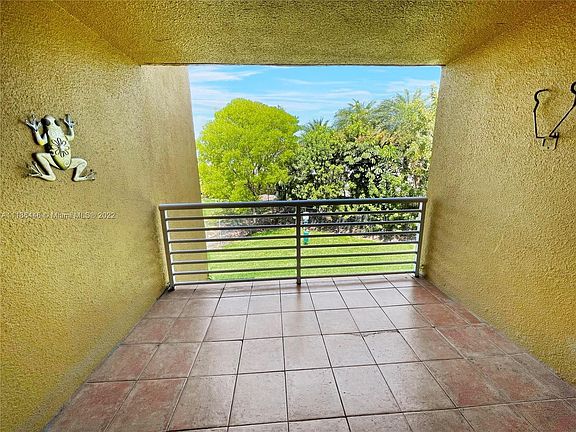 5th image of 9735 Fontainebleau Blvd #G210