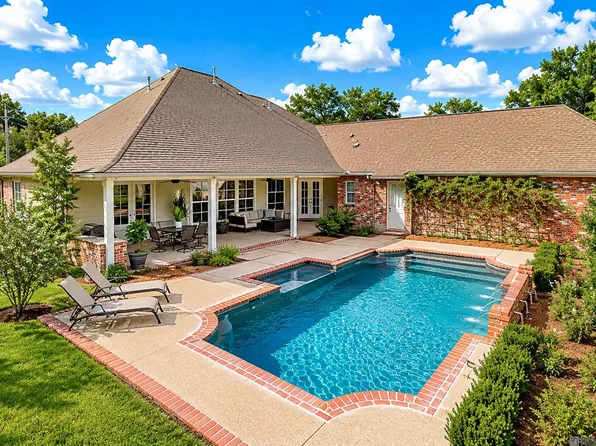 6088 S Pollard Pkwy, Baton Rouge, LA 70808